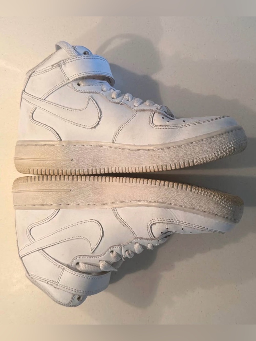 Nike Air Force 1 Mid Youth size 4.5Y